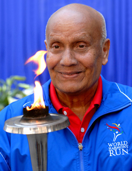 whr-main-sri_chinmoy_2006_2.jpg